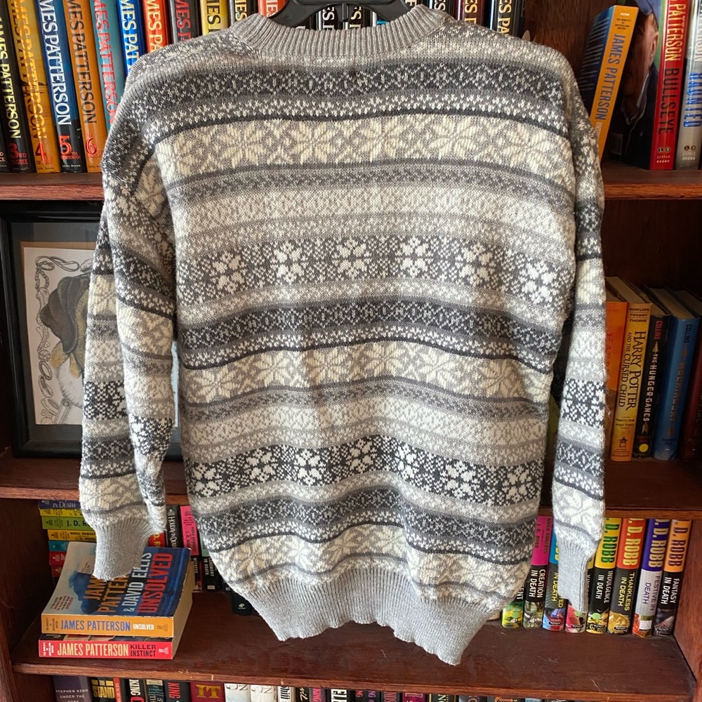 Sweater - Picture 3 of 3
